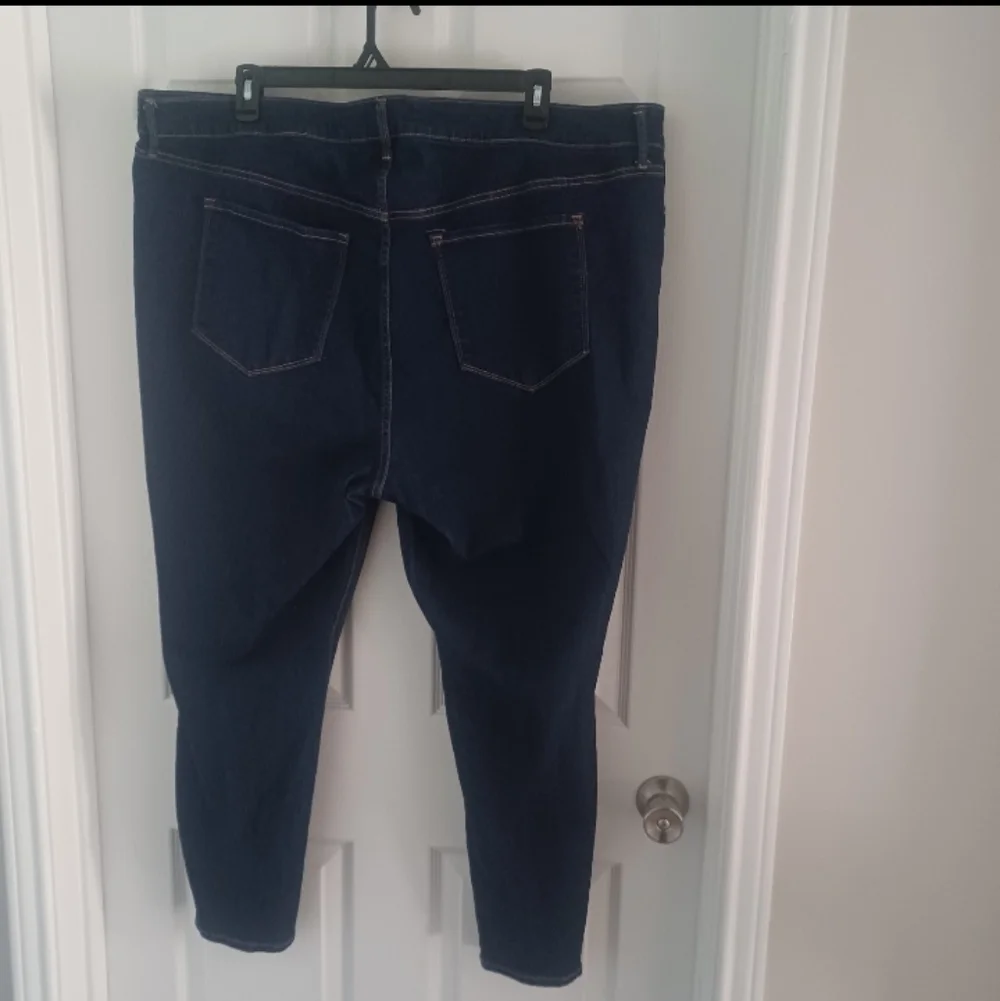 Old Navy Skinny Cropped jeans plus sz 26
